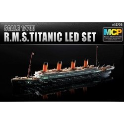 1/700 R.M.S. Titanic Led Set - ACA14220