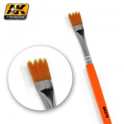 [BRUSHES] WEATHERING BRUSH SAW SHAPE - AKIAK-0576