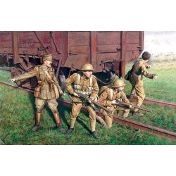1/35 British Infantry (1917-1918) (4 figures - 1 officer, 3 soldiers) - ICM35301