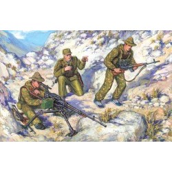 1/35 Soviet Special Troops (1979-1988) (3 figures - 1 officer, 2 soldiers) - ICM35501