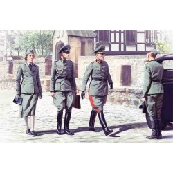 1/35 WWII German Staff Personnel (4 figures) - ICM35611