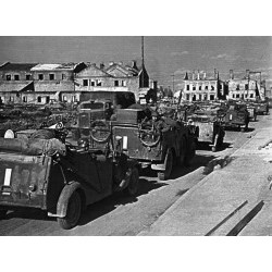 1:35 Wehrmacht Off-road Cars  (Kfz.1, Horch 108 Typ 40, L1500A) - ICMDS3503
