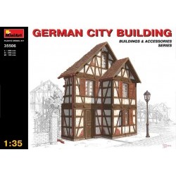 1/35 German City Building - MNA35506