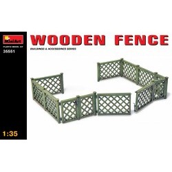 1/35 Wooden Fence - MNA35551