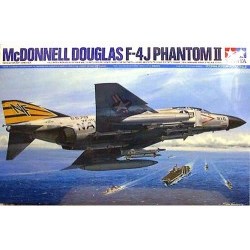 1/32 McDonnel Douglas F-4J Phantom - TAM60306