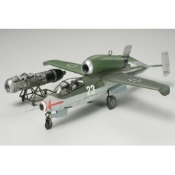 1/48 Heinkel He162 A-2 (Salamander) - TAM61097